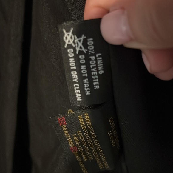 Women’s Harley Davidson leather jacket. Mint condition. - Picture 7 of 8